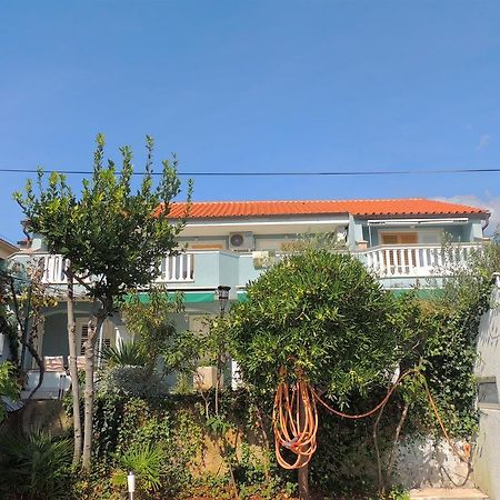 Apartments Zlatko Кърк Екстериор снимка