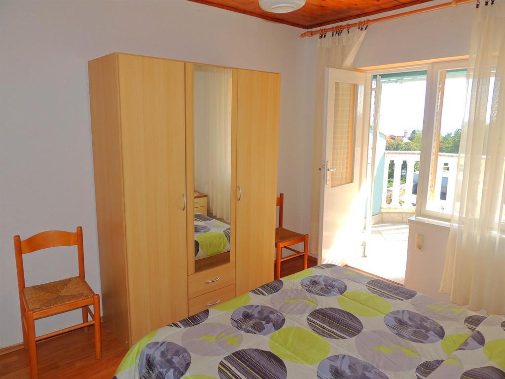 Apartments Zlatko Кърк Екстериор снимка